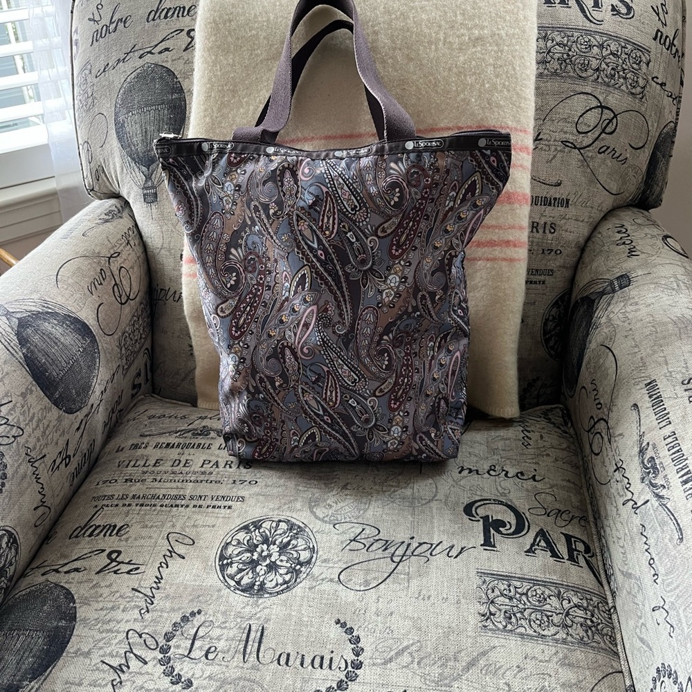 Le sport sac Paisley Pattern Tote Bag in raisin and Gray